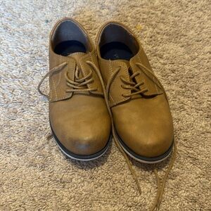 Children’s Place boys shoes size 2